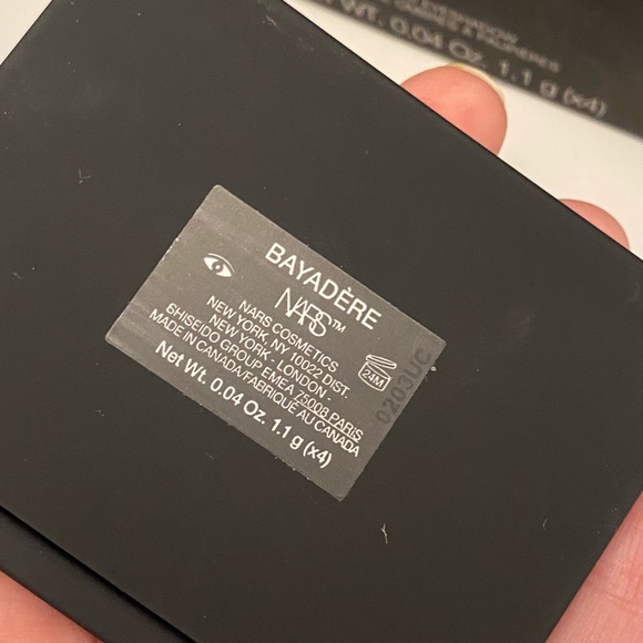 NWT NARS cosmetics quad eyeshadow palette bayèdere - Picture 6 of 6